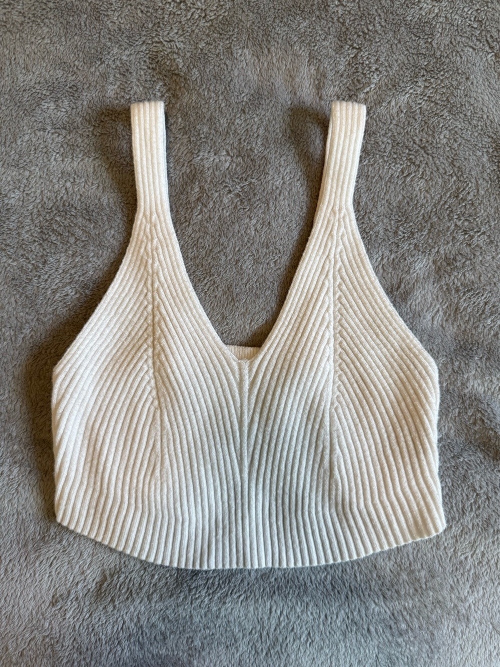SHEIN Cream Ribbed V-Neck Crop Tank